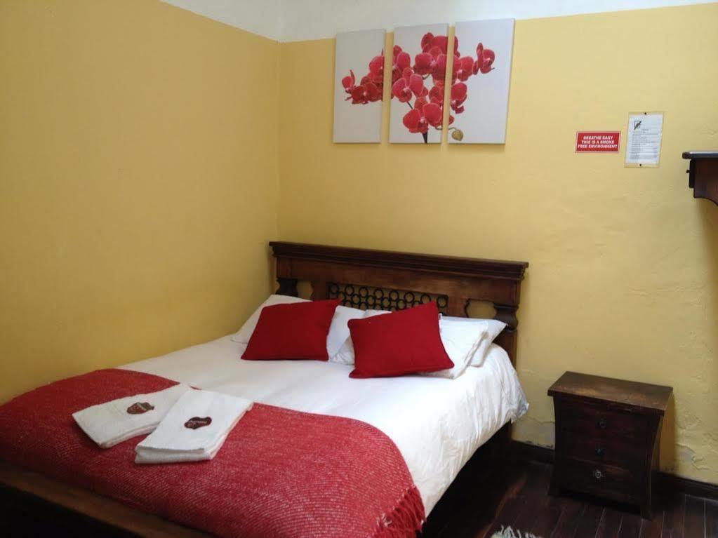 Chocolate Hostel Bogota Ngoại thất bức ảnh